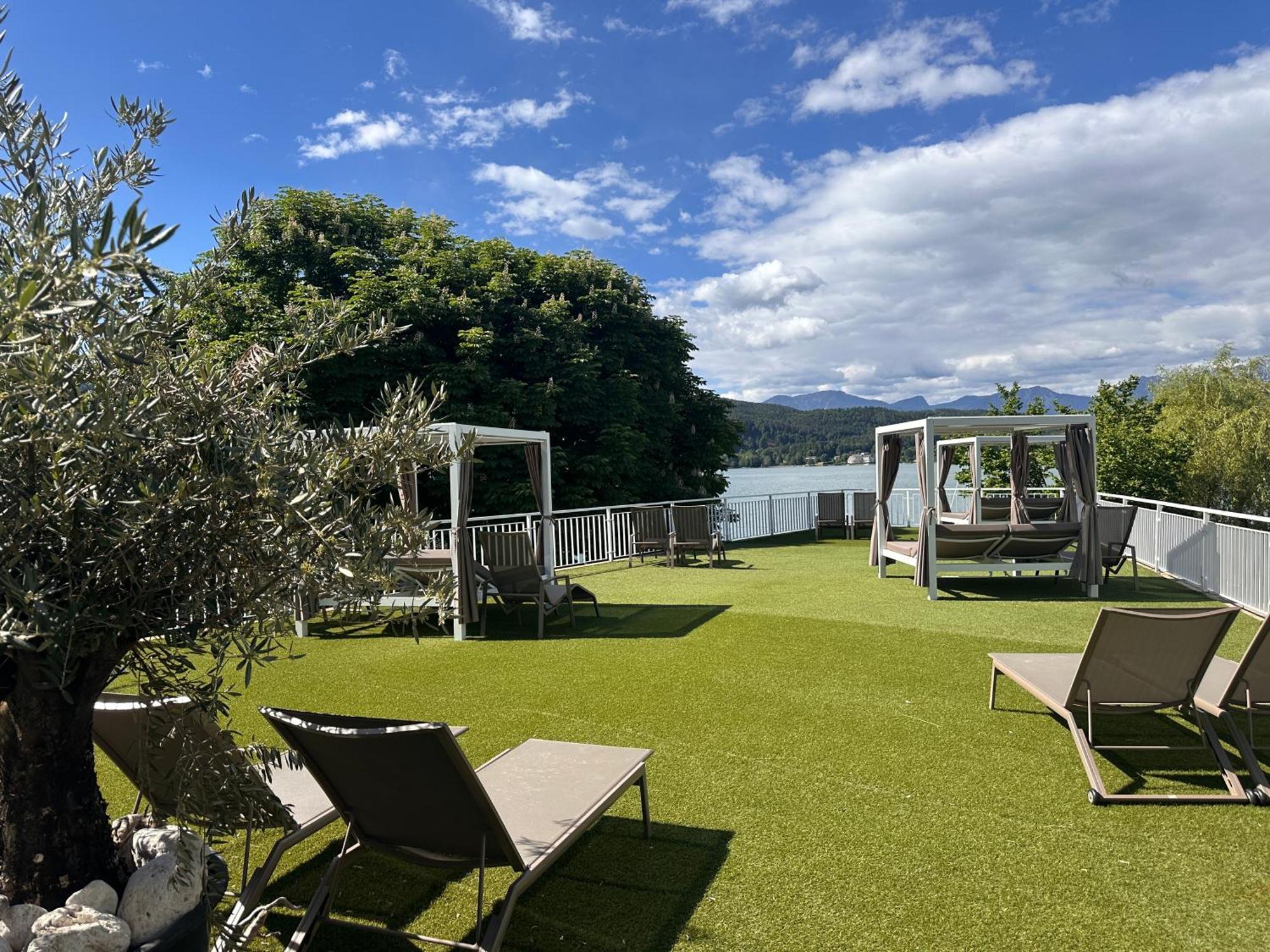 Strandhotel Kaerntnerhof Pörtschach am Wörthersee エクステリア 写真